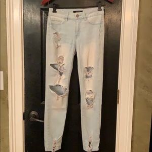 Refuge size 2 destroyed skinny jeans light wash